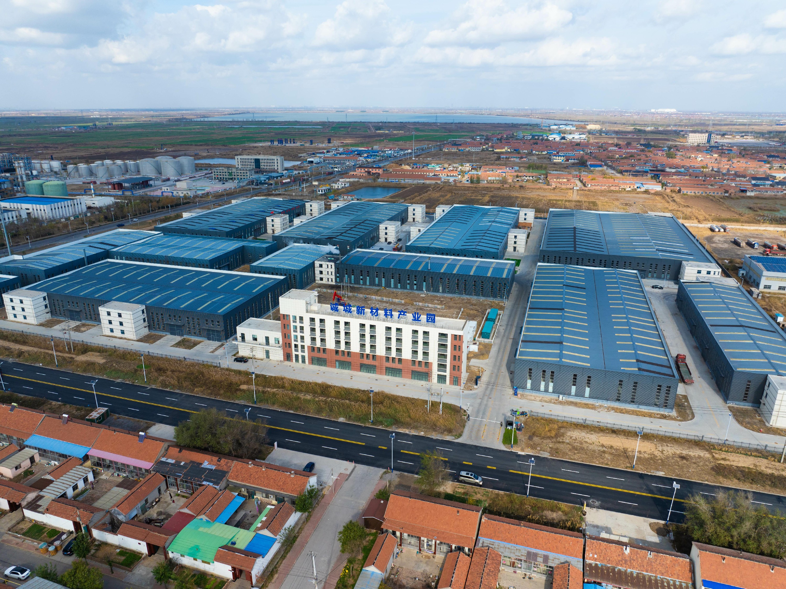 山东省利津县诚诚产业园9#车间